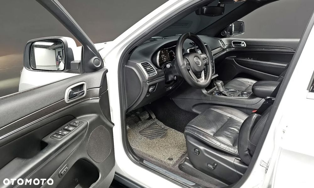 Jeep Grand Cherokee - 13