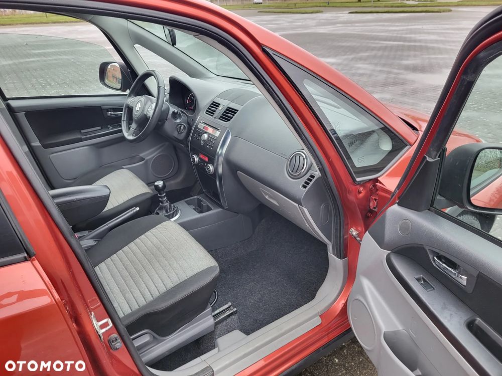 Suzuki SX4 2.0 DDiS 4x2 Comfort - 6