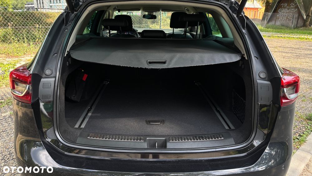 Opel Insignia - 22