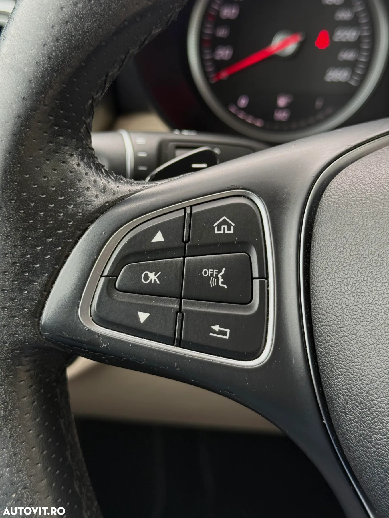 Mercedes-Benz GLC 220 d 4MATIC - 22
