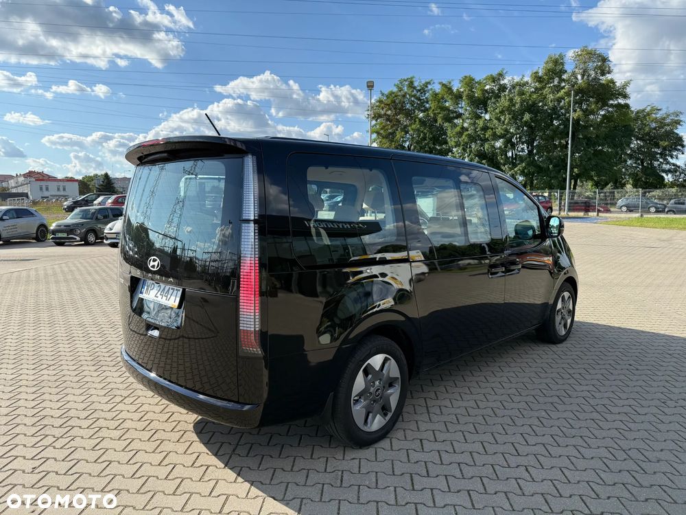 Hyundai Staria 1.6 T-GDI HEV Smart VIP - 5