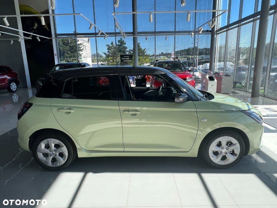 Suzuki Swift - 4