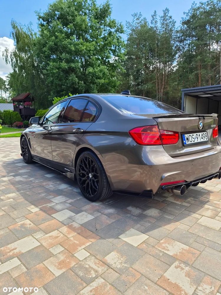 BMW Seria 3 328i - 12
