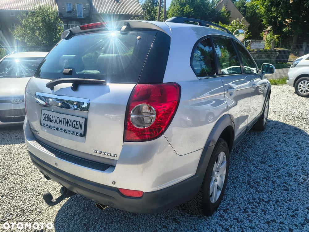 Chevrolet Captiva 2.4 2WD Travel Edition - 6