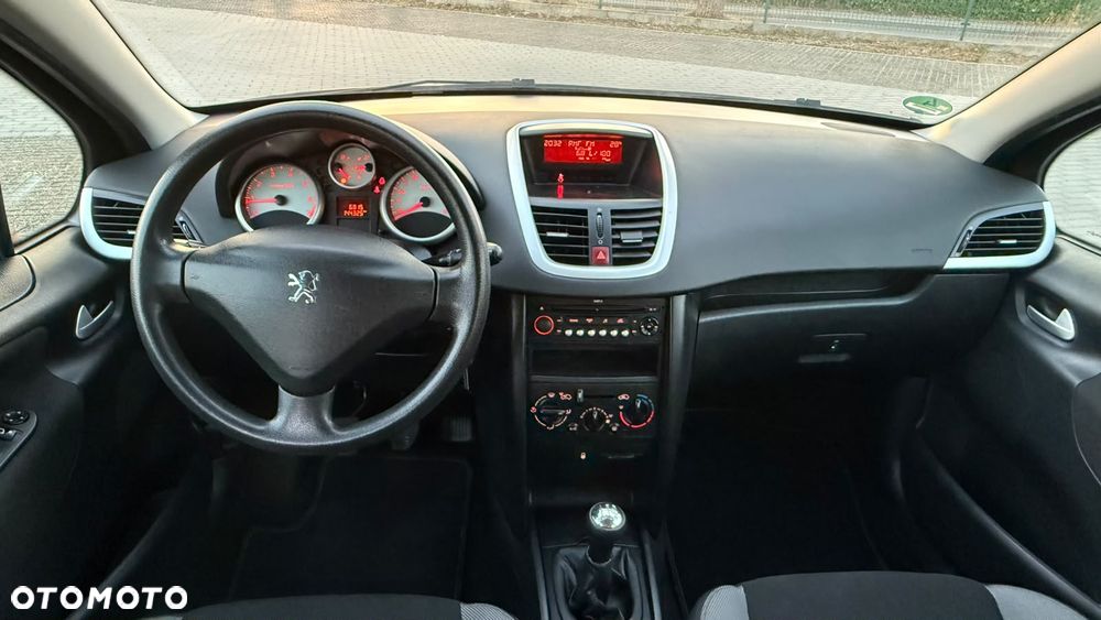 Peugeot 207 75 Urban Move - 6