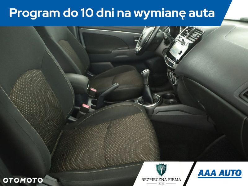Mitsubishi ASX - 8