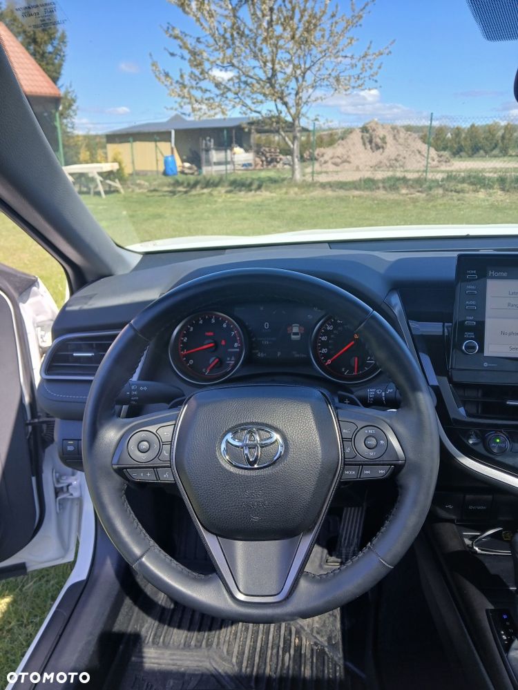 Toyota Camry - 3
