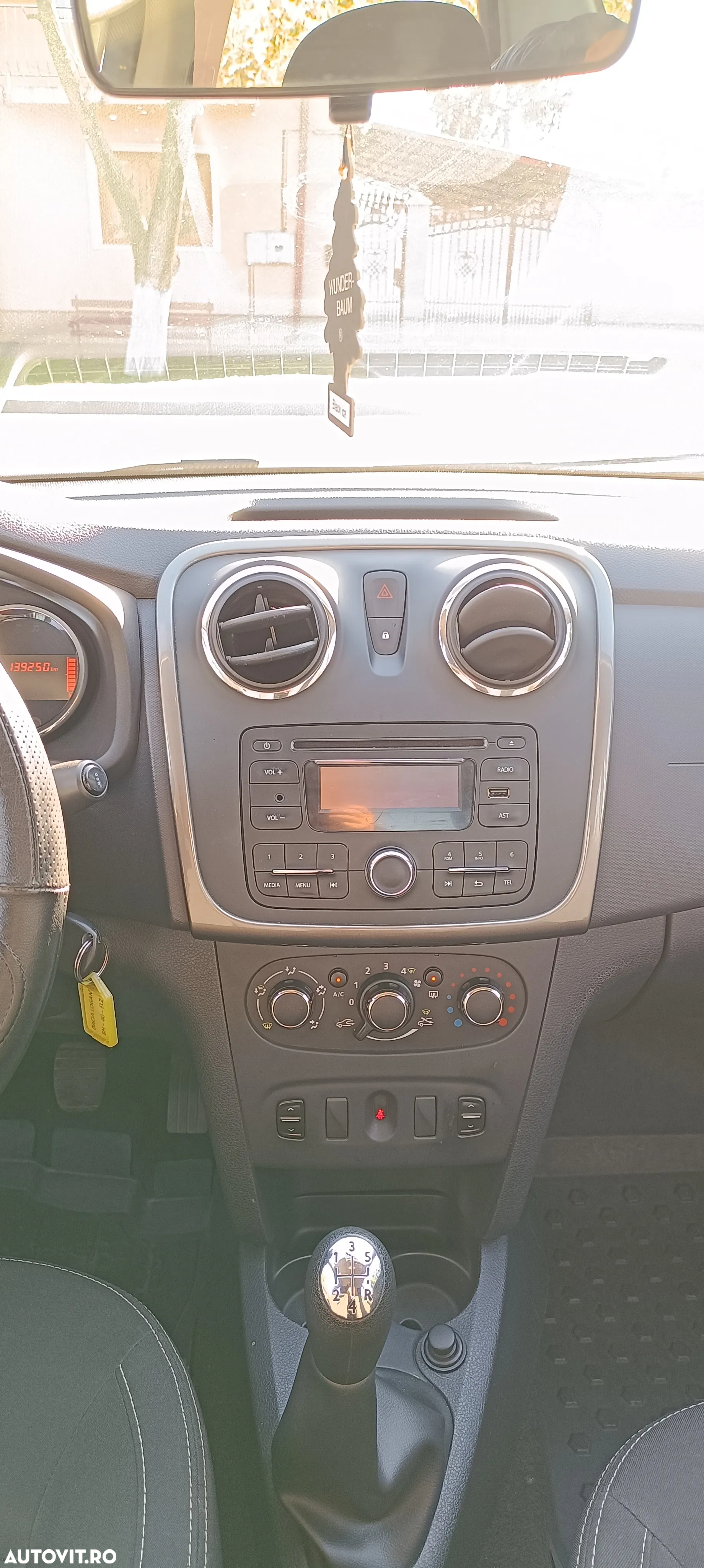 Dacia Logan 1.2 75CP Laureate - 7