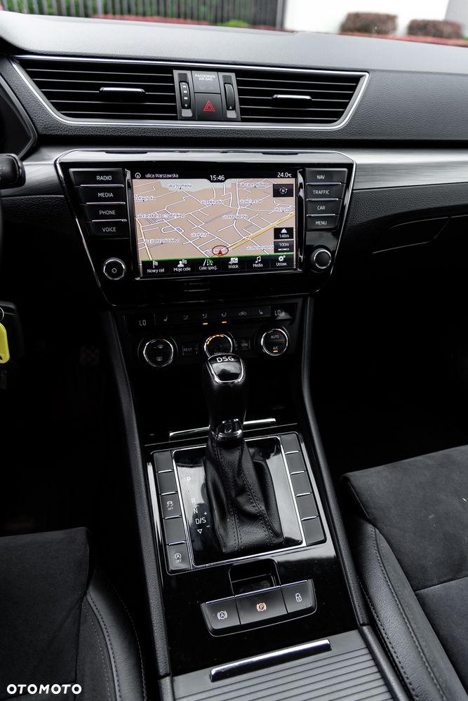Skoda Superb 2.0 TDI Style DSG - 29