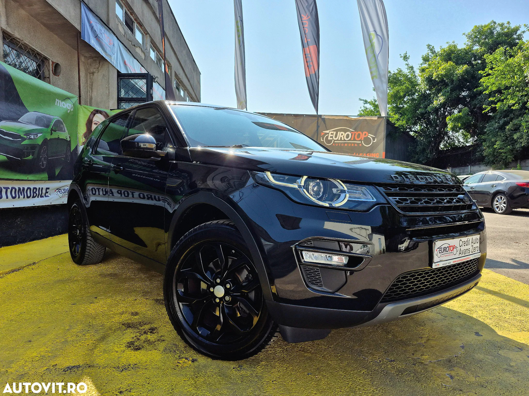 Land Rover Discovery Sport 2.0 D150 R-Dynamic MHEV - 3