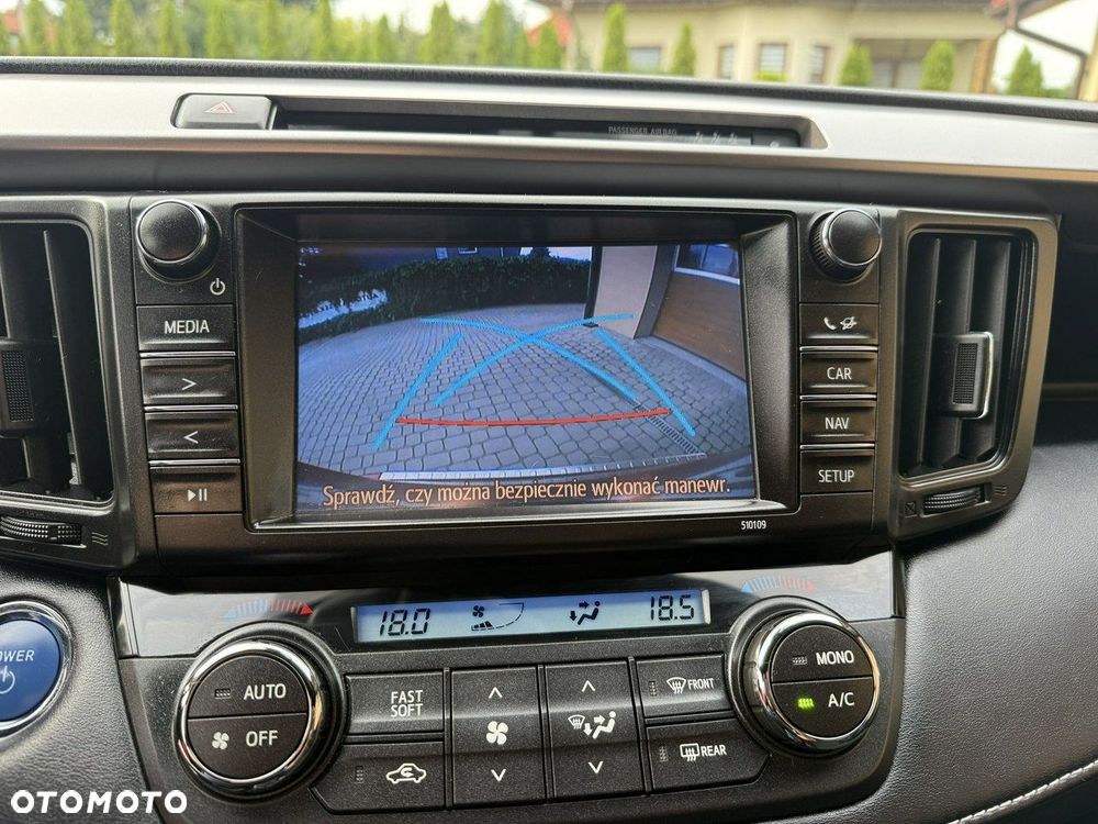 Toyota RAV4 - 18