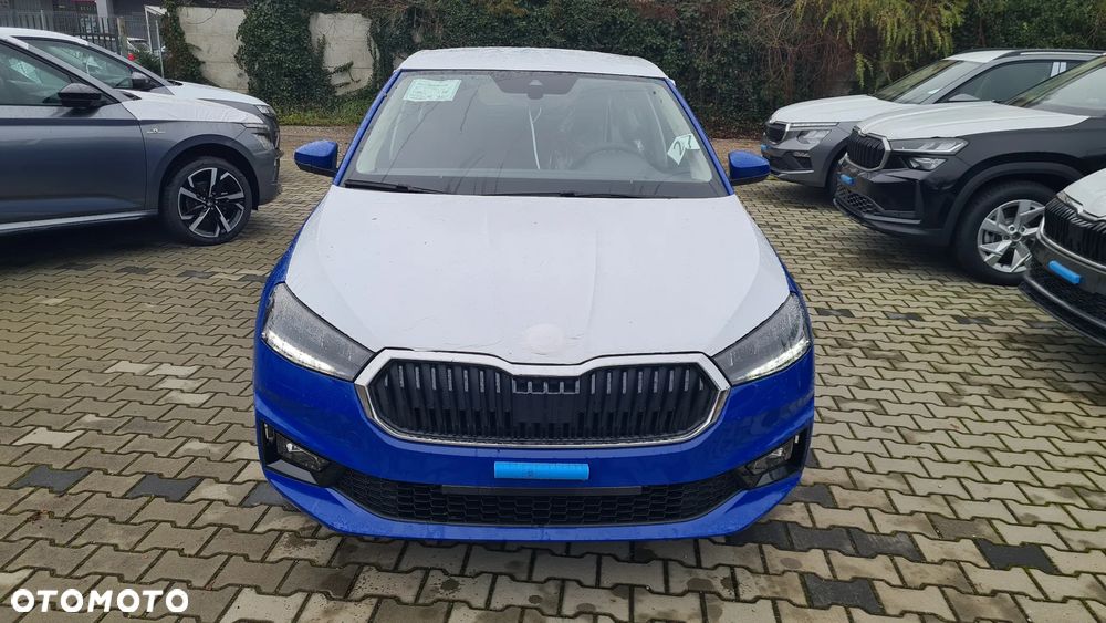 Skoda Fabia 1.0 Essence - 2