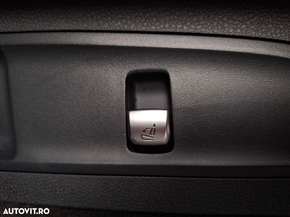 Mercedes-Benz GLC 250 4Matic 9G-TRONIC - 24