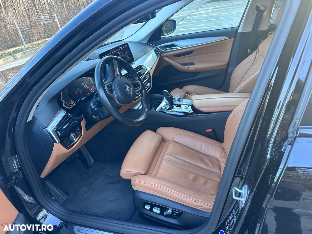 BMW Seria 5 530i xDrive AT - 9