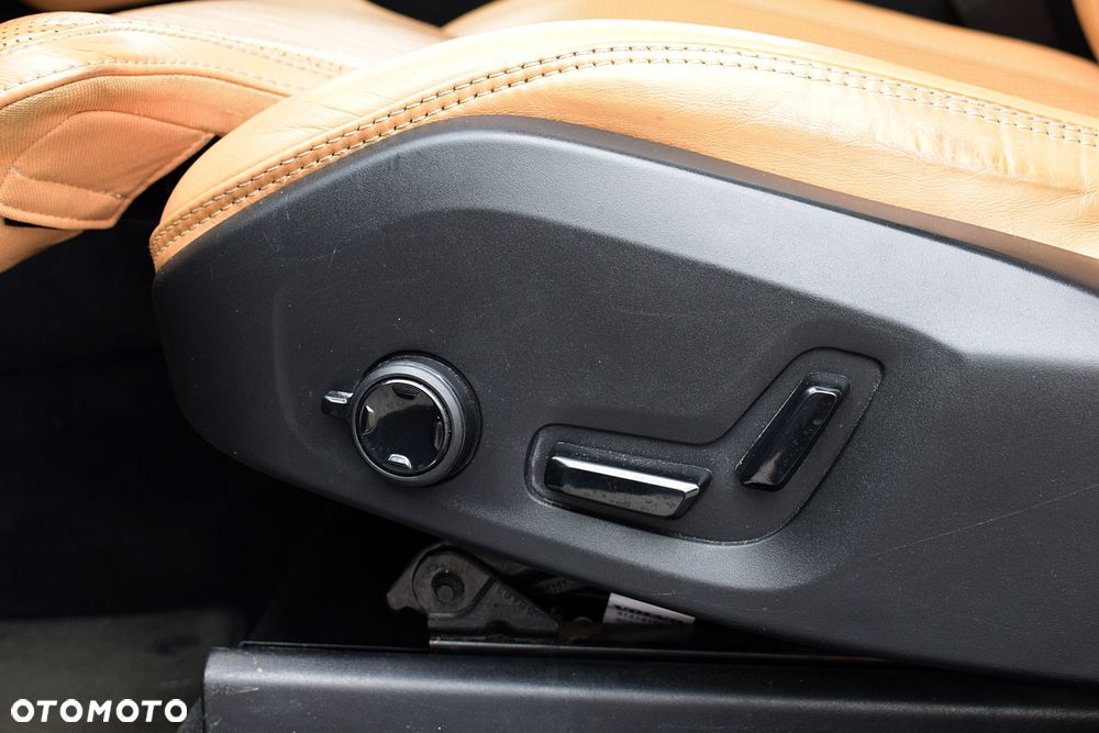 Volvo XC 90 T6 AWD Geartronic Inscription - 22