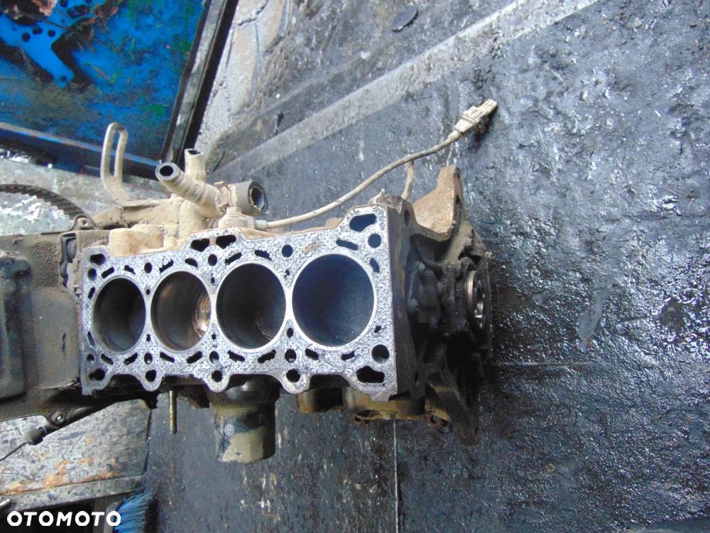 Dół silnika Chevrolet aveo 1,2 B12S1 - 8