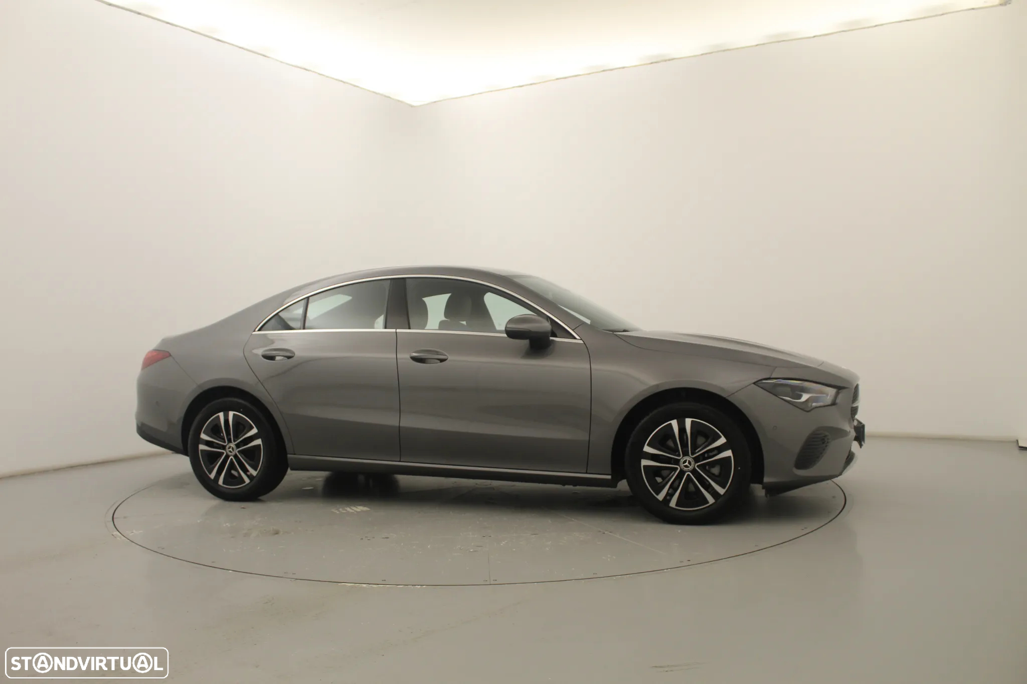 Mercedes-Benz CLA 200 Standard - 5