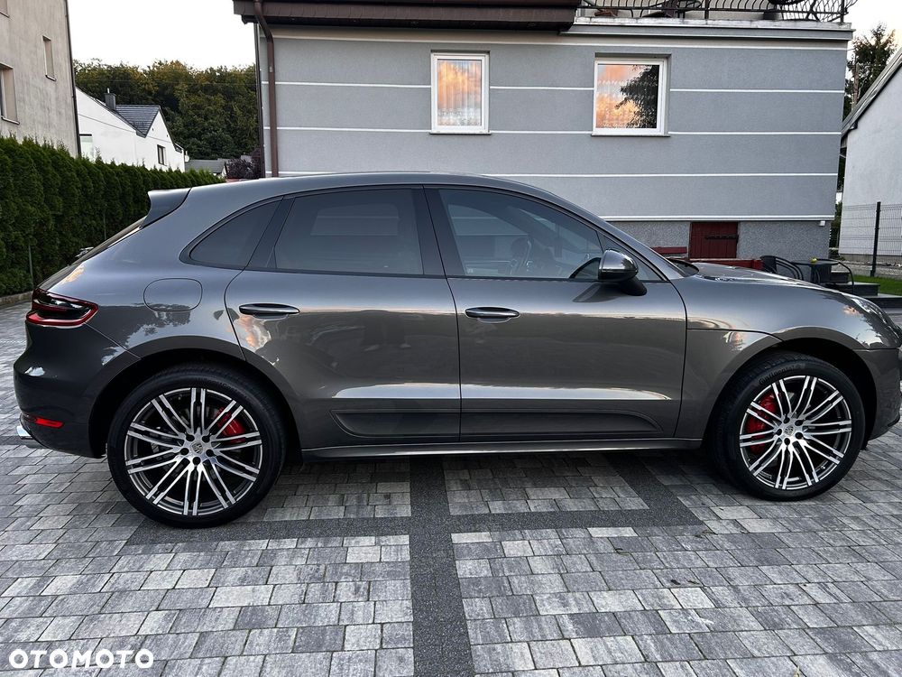 Porsche Macan Turbo PDK