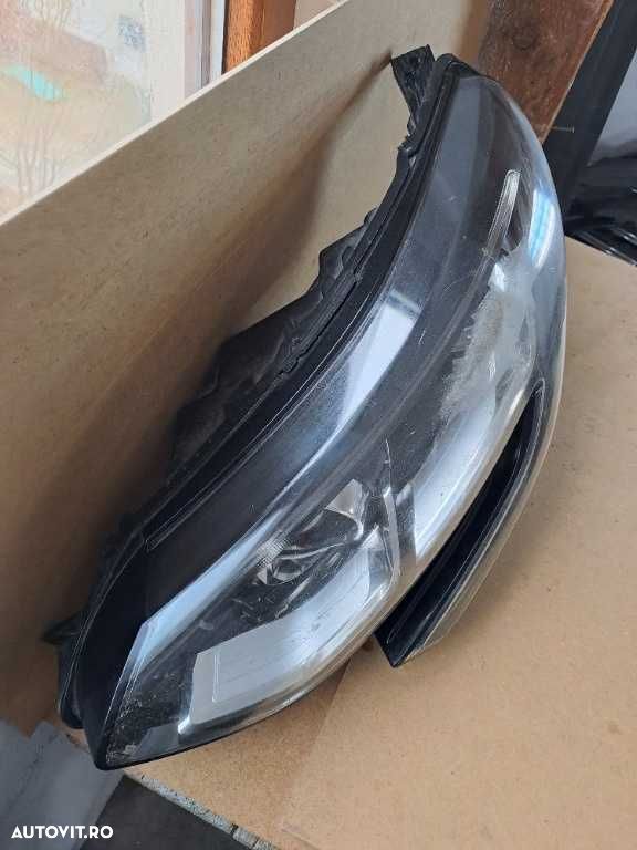 Far stanga Renault Megane 4 original Europa cod 260602792R - 5