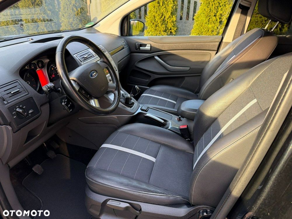 Ford Kuga 2.0 TDCi 4WD Titanium Plus - 9