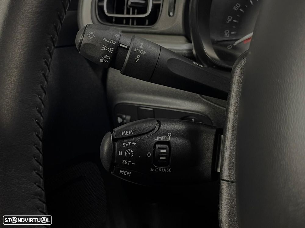 Citroën C3 1.2 PureTech Shine - 12