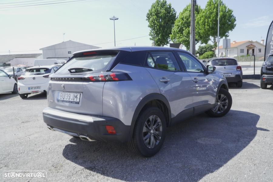Peugeot 2008 1.2 PureTech Active EAT8 - 4