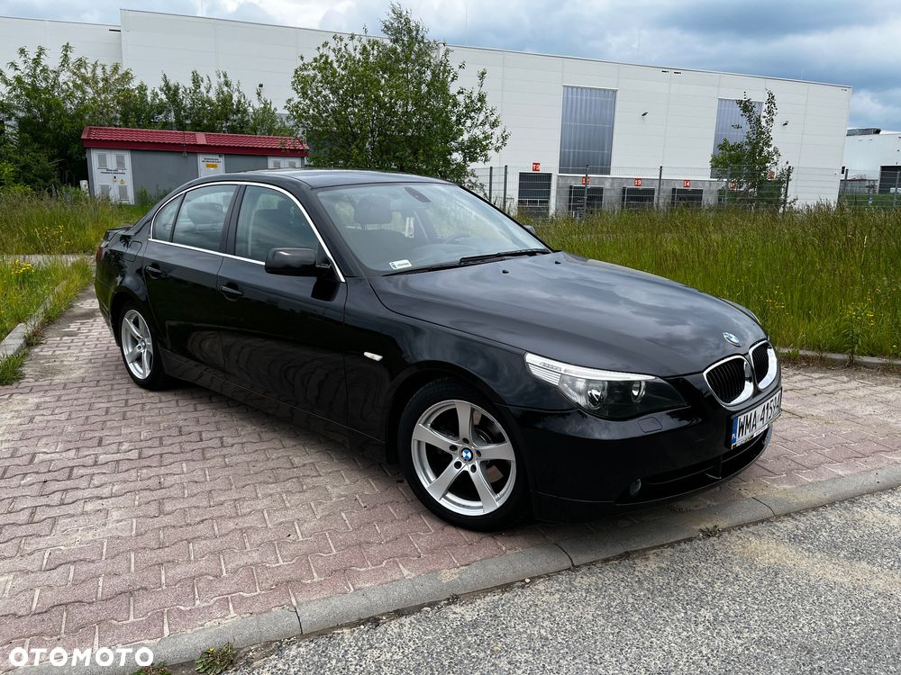 BMW Seria 5 523i - 2