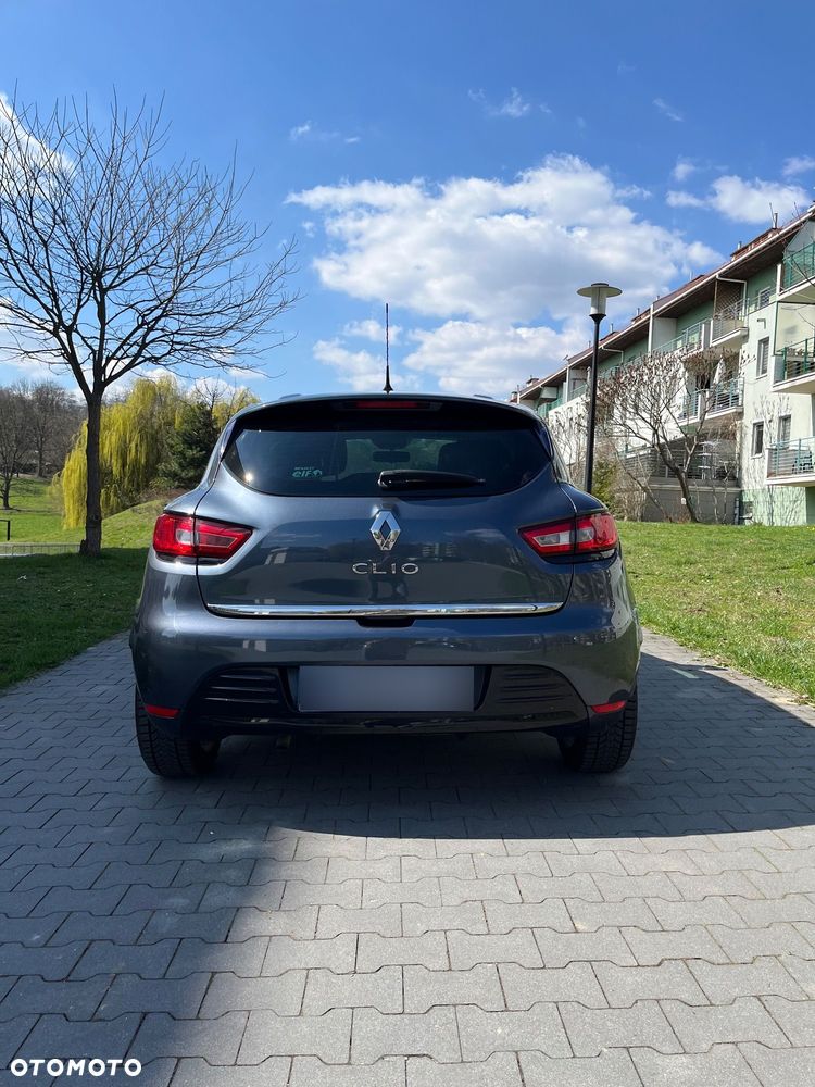 Renault Clio 1.2 16V Limited - 8