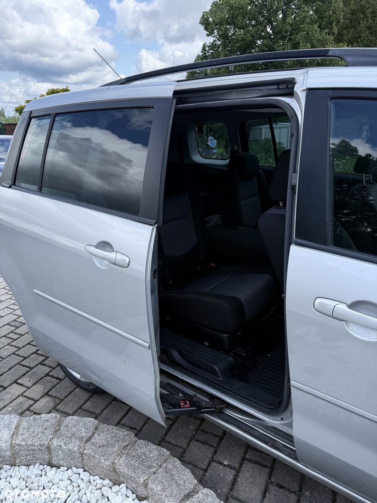 Mazda 5 - 6