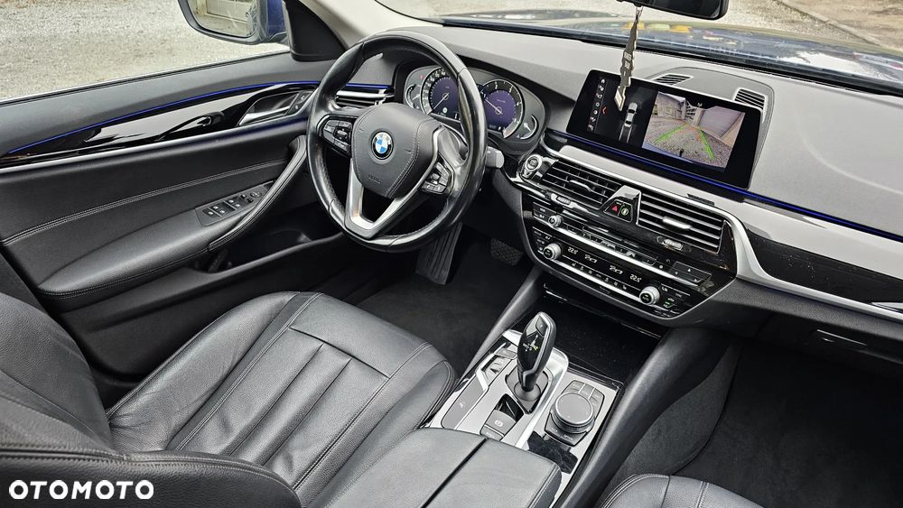 BMW Seria 5 520d - 12
