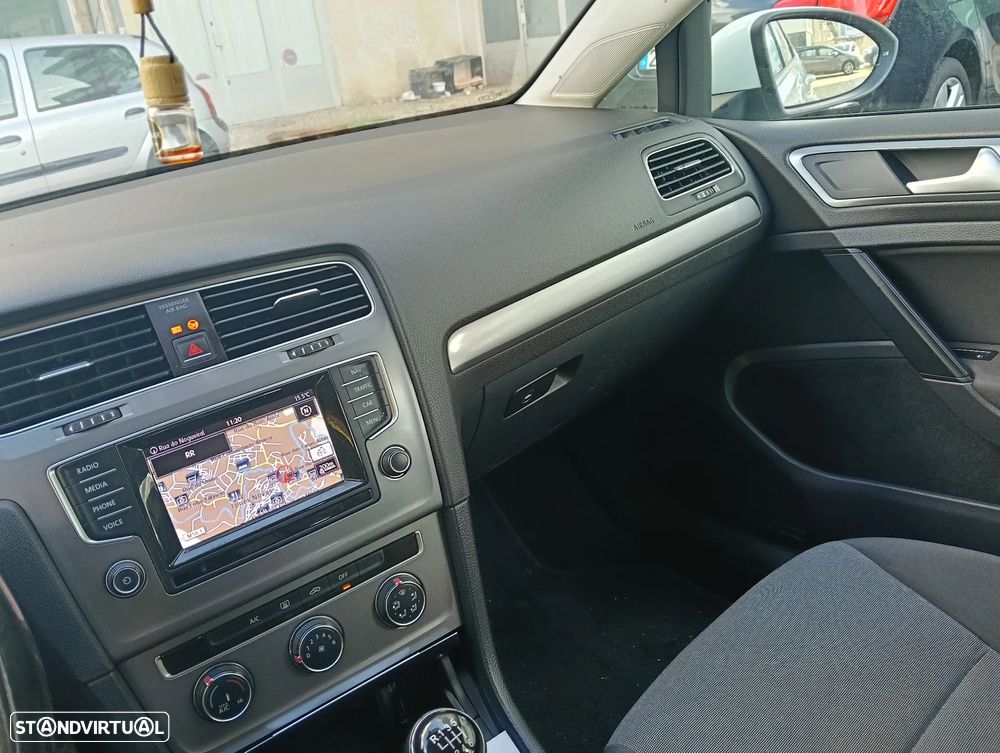 VW Golf Variant 1.6 TDi BlueMotion Confortline - 43