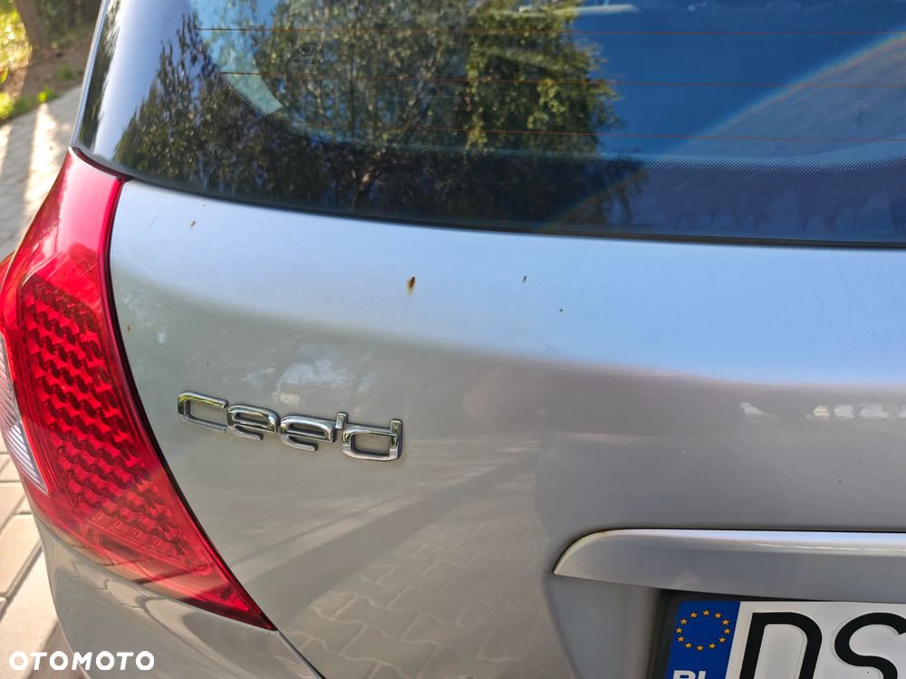 Kia Ceed - 8