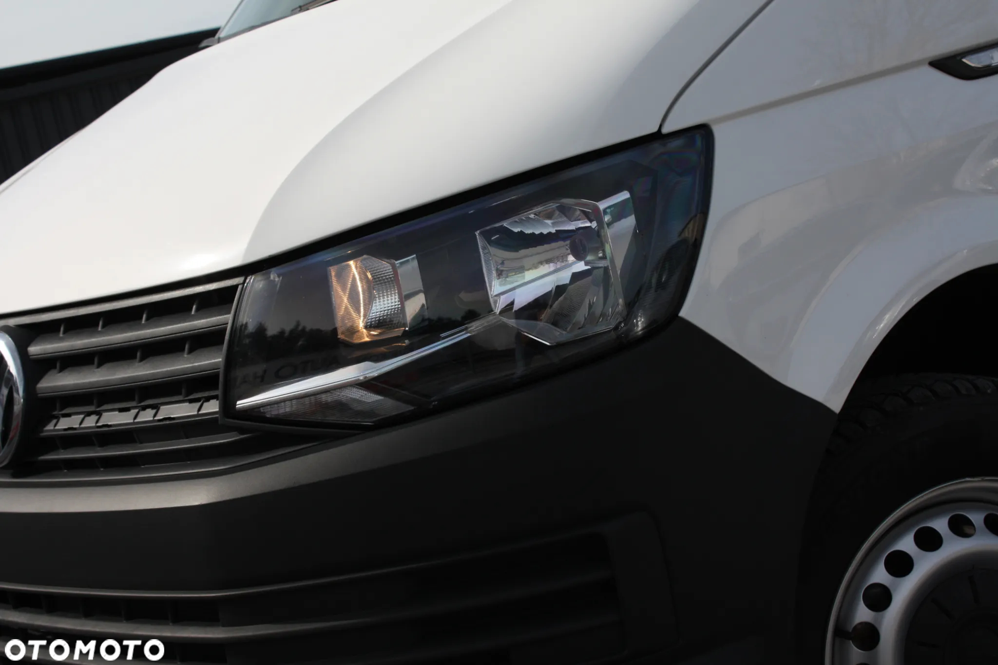 Volkswagen Transporter - 12