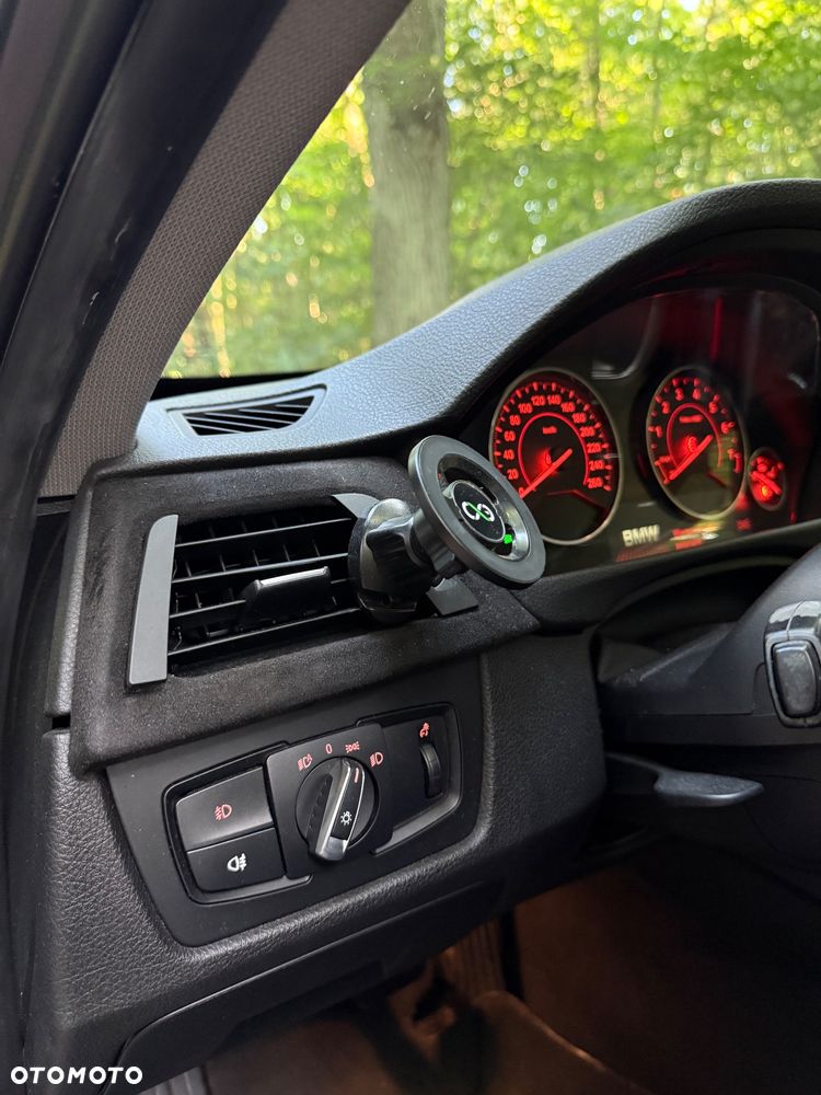 BMW Seria 3 320i Edition Luxury Line Purity - 26
