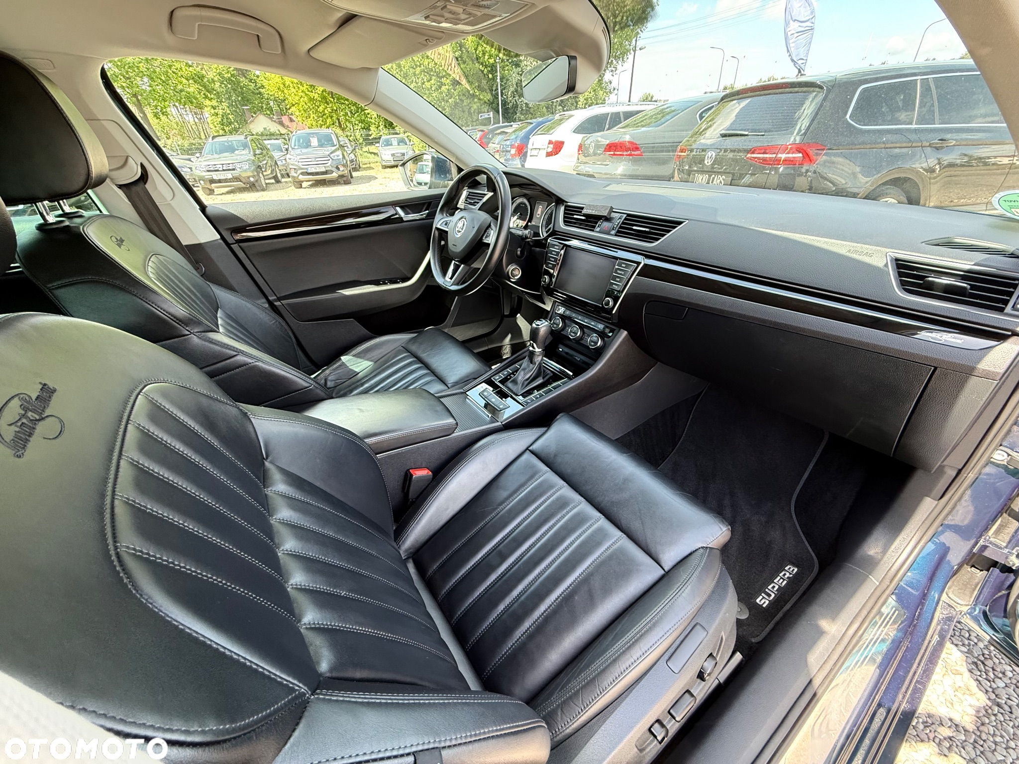 Skoda Superb 2.0 TDI DSG L&K - 21