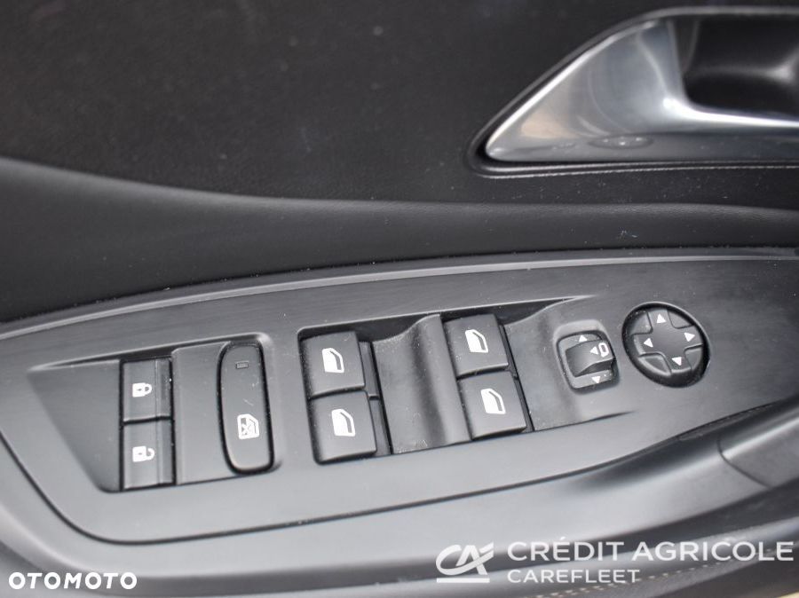 Peugeot 308 1.2 PureTech Allure Pack S&S - 22