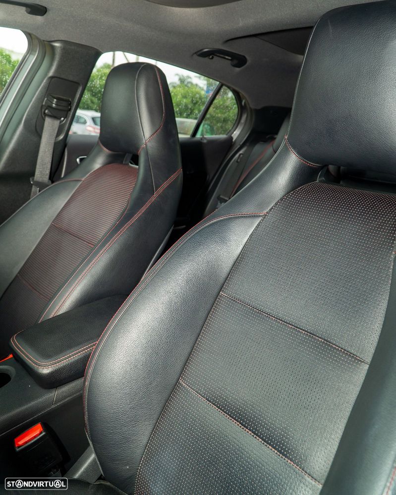 Mercedes-Benz GLA 45 AMG 4-Matic - 17