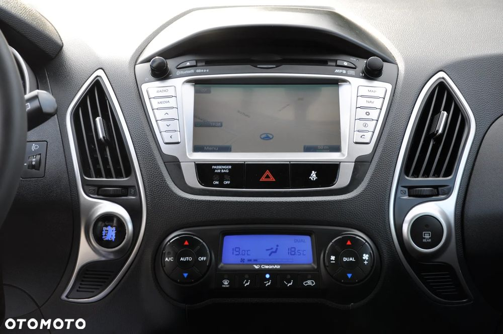 Hyundai ix35 2.0 CRDi 4WD Automatik Premium - 25
