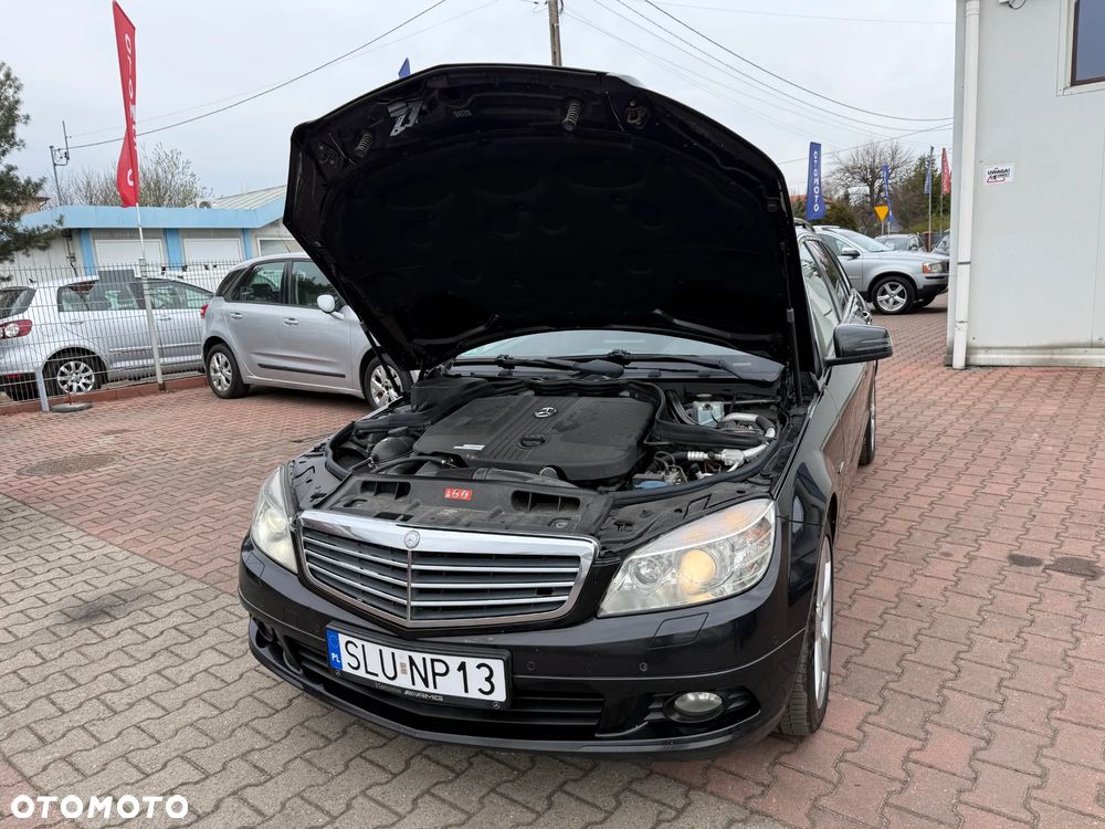 Mercedes-Benz Klasa C 220 CDI DPF (BlueEFFICIENCY) Elegance - 31
