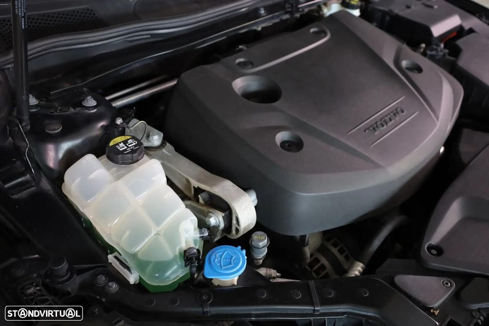 Volvo V40 2.0 D3 Momentum - 9