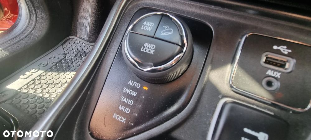 Jeep Compass - 28
