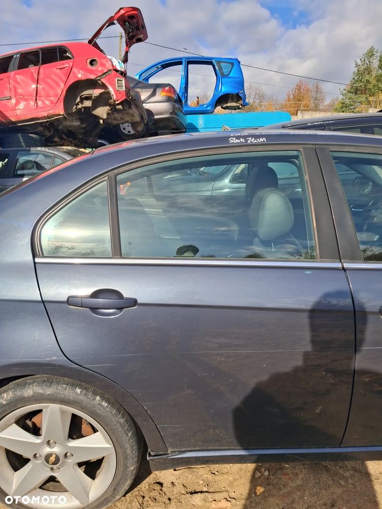 Chevrolet Epica drzwi prawy tyl 88U - 6