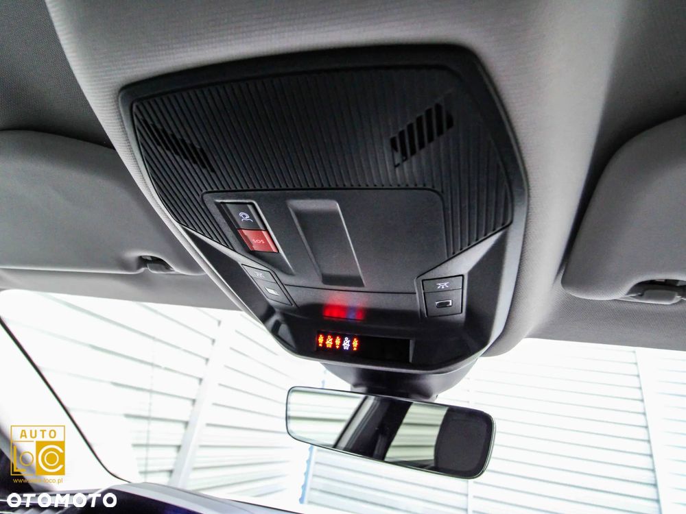 Peugeot 308 1.2 PureTech Allure Pack S&S EAT8 - 33