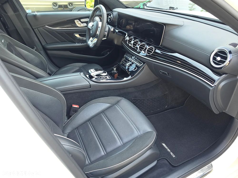 Mercedes-Benz Klasa E AMG 63 S 4-Matic+ - 13