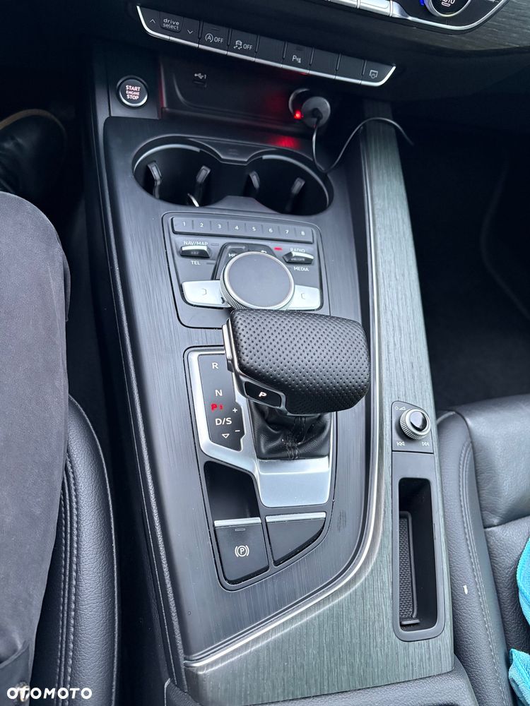 Audi A4 Limousine - 32