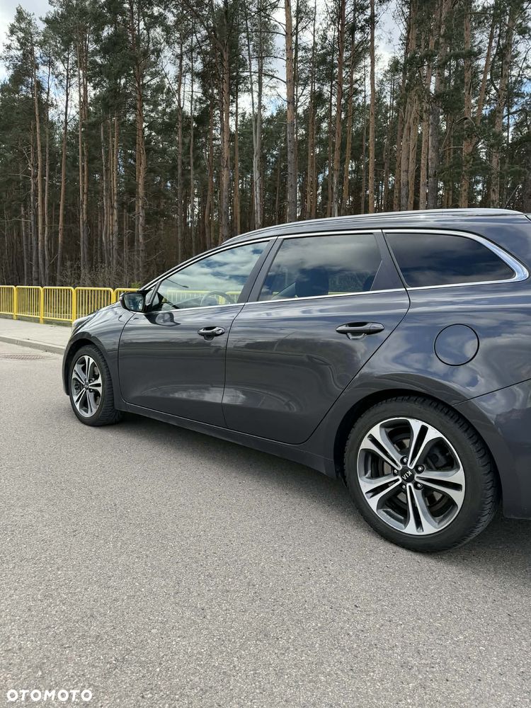 Kia Ceed 1.6 CRDi 136 ISG Platinum Edition - 7