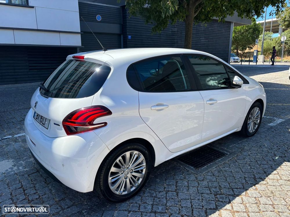 Peugeot 208 1.2 PureTech Active - 7