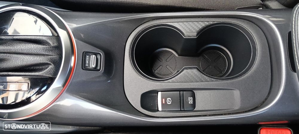Nissan Juke 1.0 DIG-T N-Connecta - 31