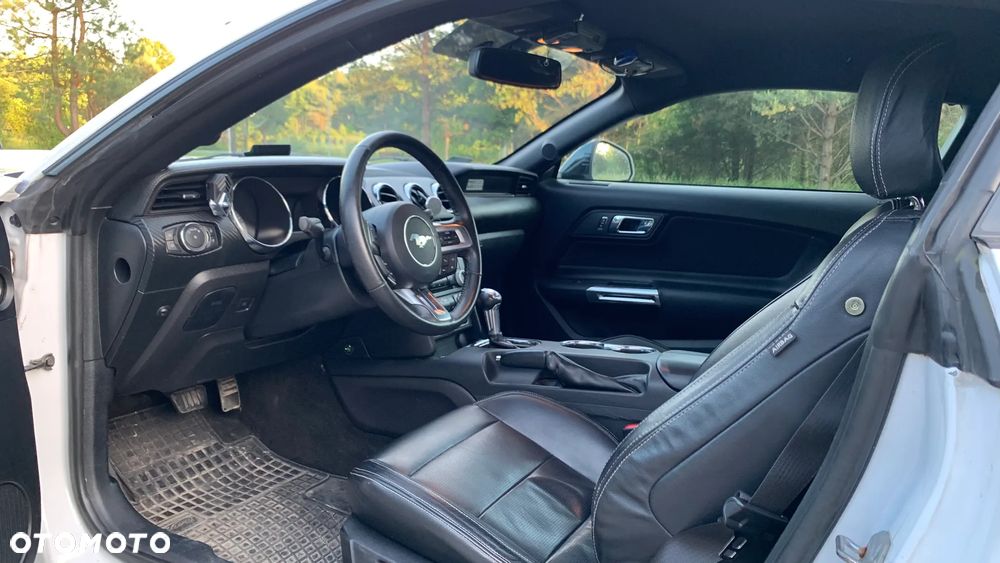 Ford Mustang 3.7 V6 - 16