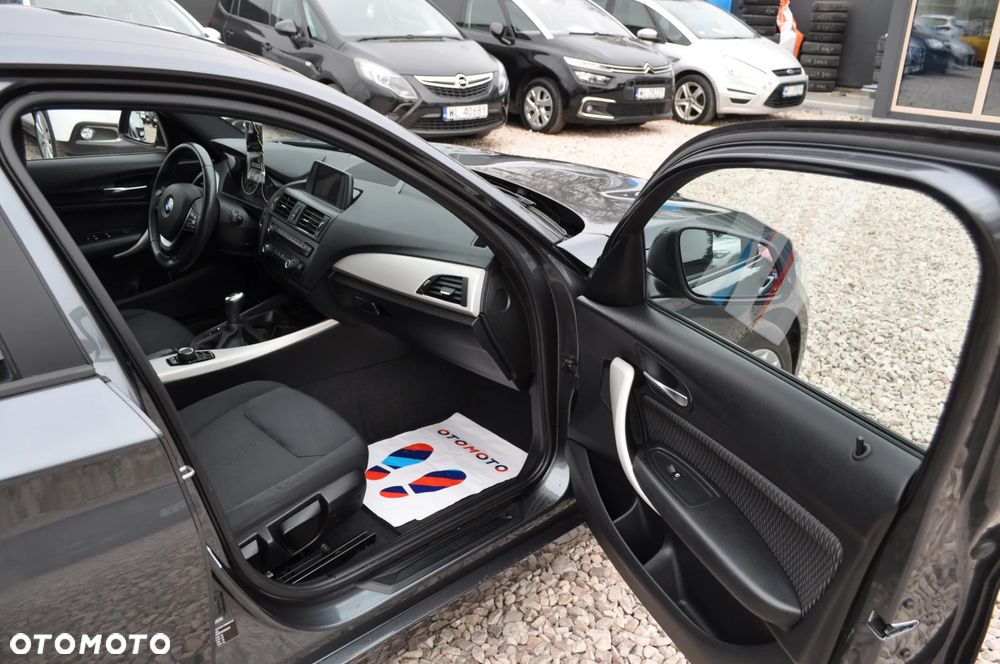 BMW Seria 1 116i - 14